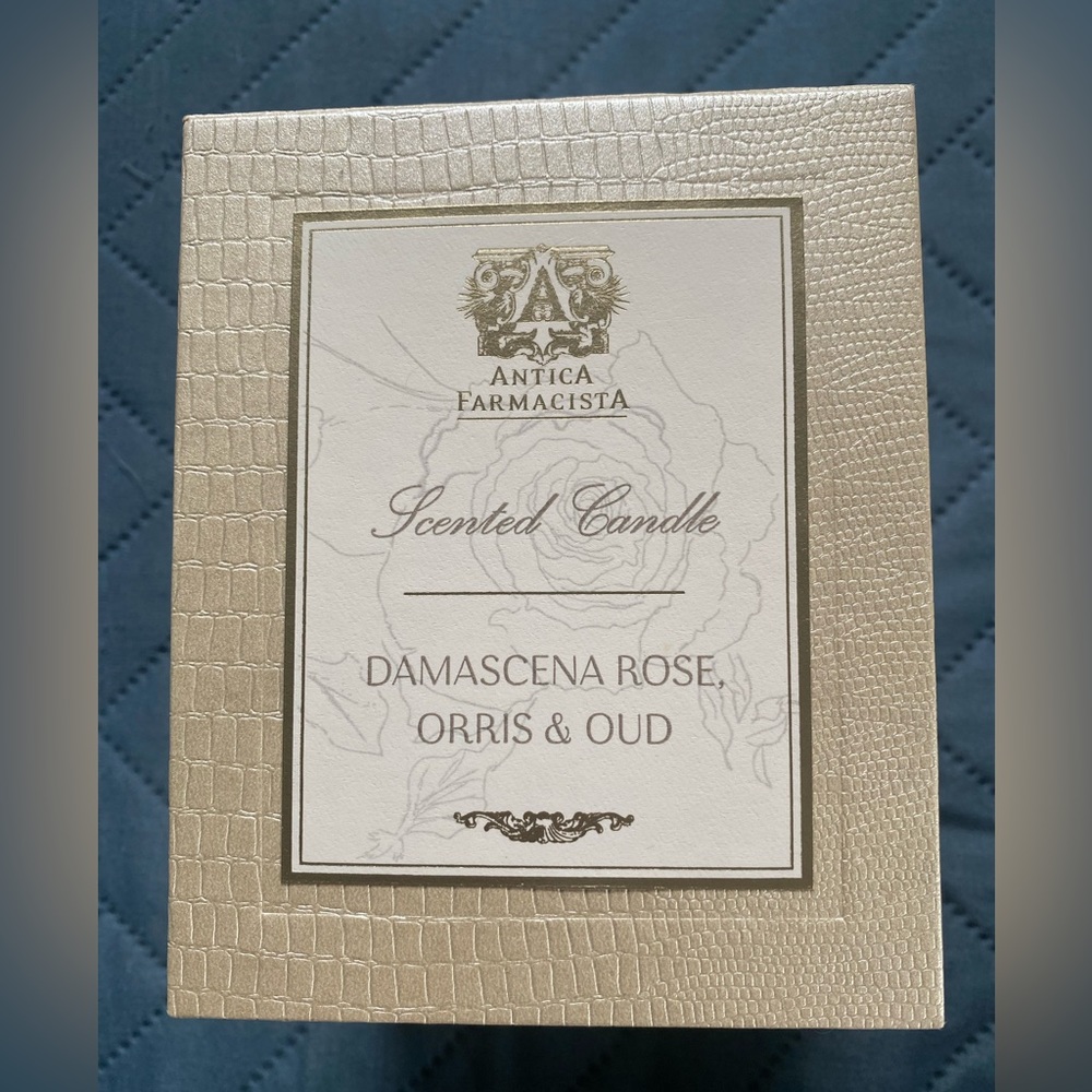 Antica Farmacista Scented Candle. Damascena Rose, Orris & Oud